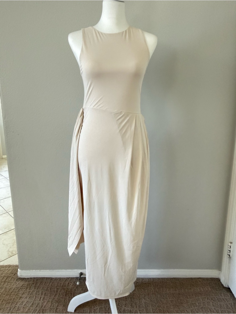 H&M Neutral Beige Sleeveless Maxi Dress with Draped Side Tie - Picture 3 of 7